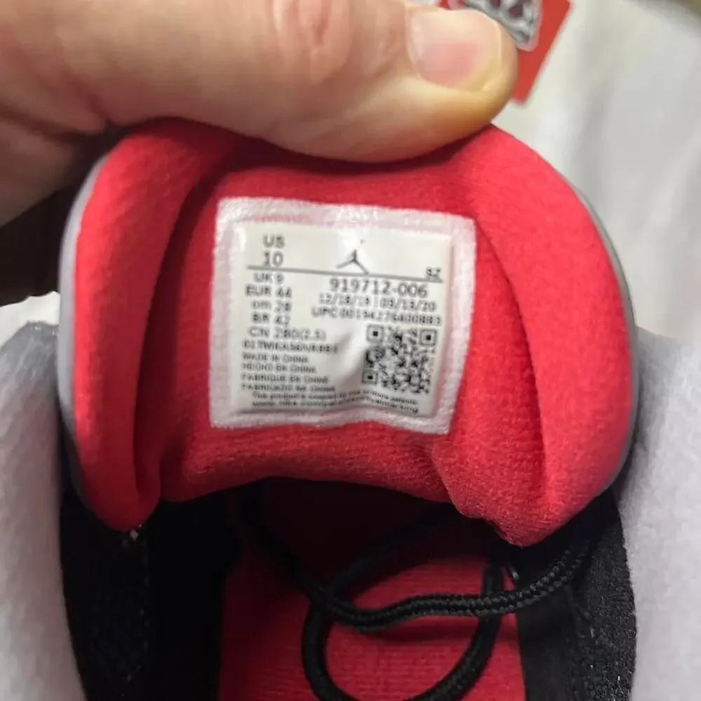 Jordan 11 Retro Low 